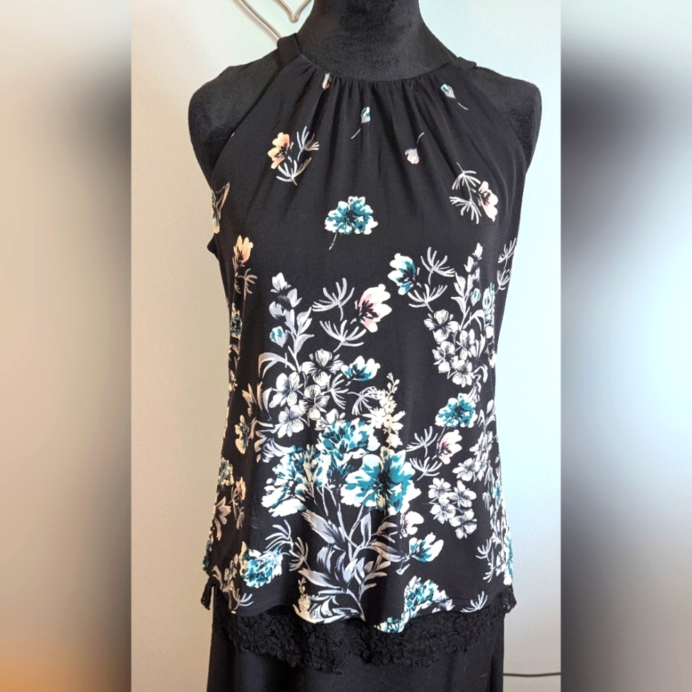 WHBM Sleeveless Pleated Black Floral Blouse (S)
